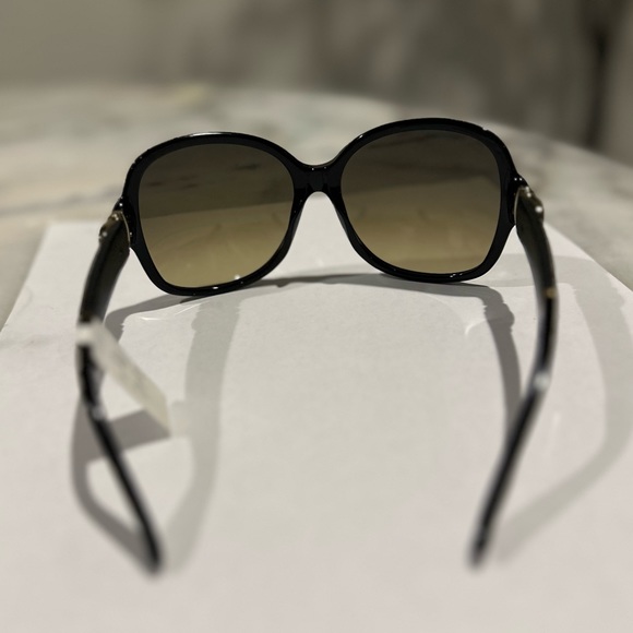 Gucci Sunglasses - Picture 2 of 15